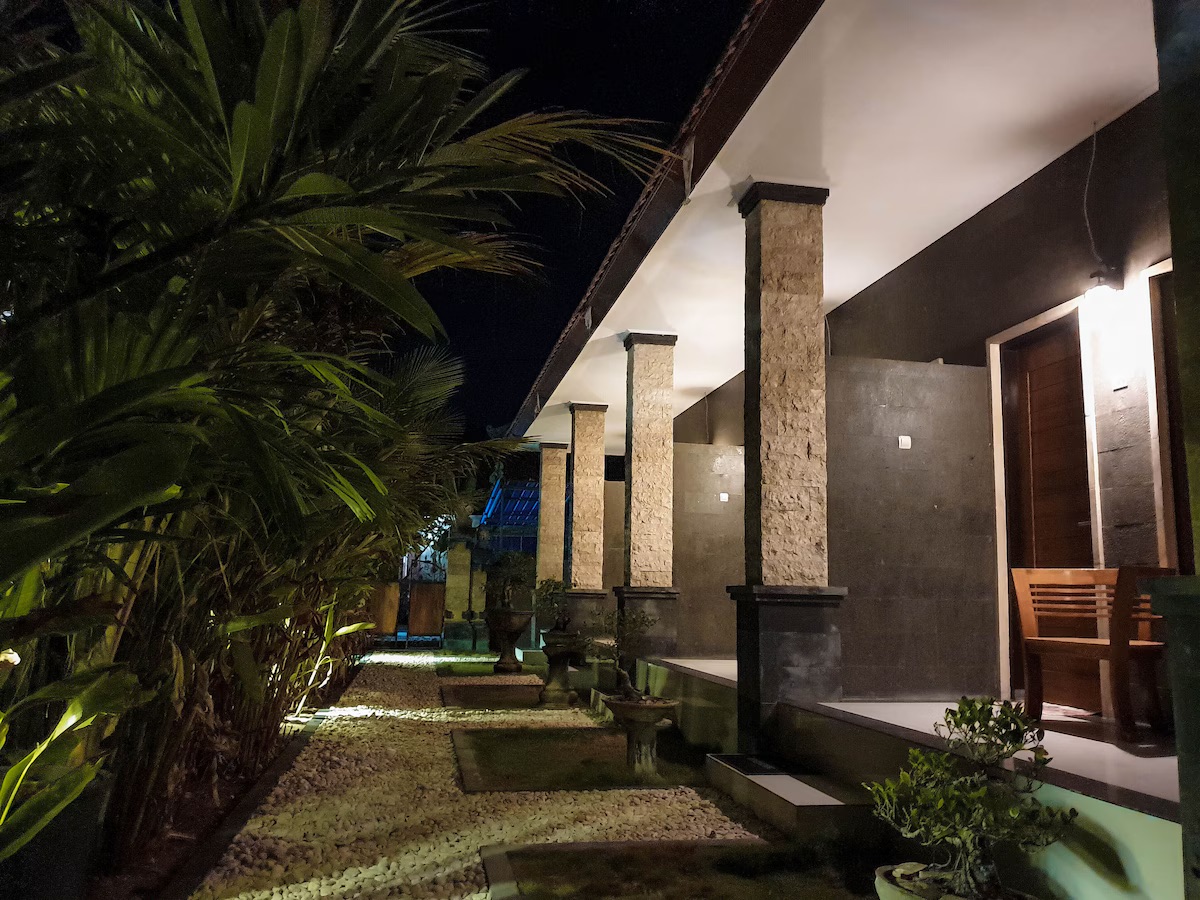 Cave Beach Bungalow Villa Image