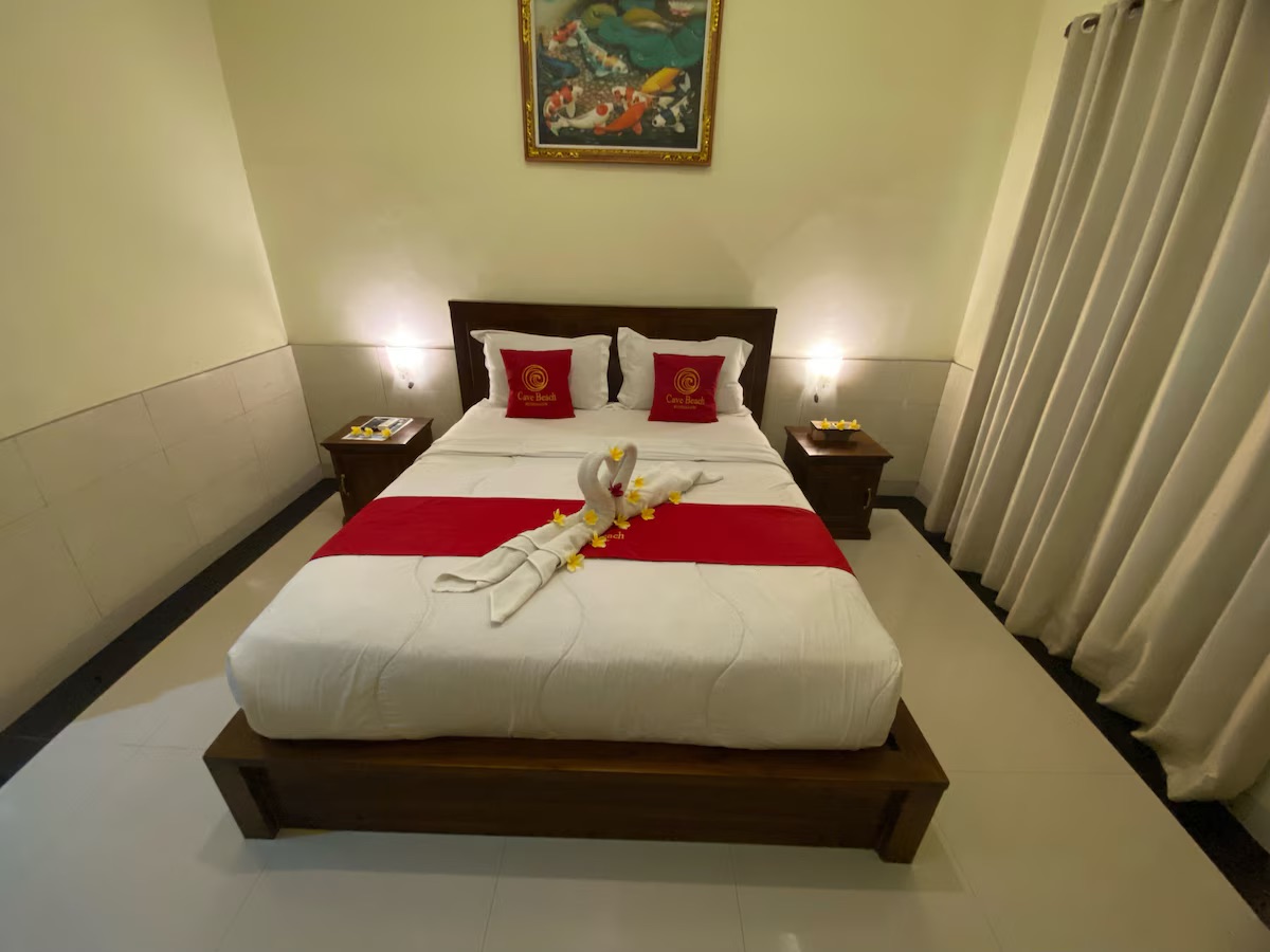Cave Beach Bungalow Villa Image